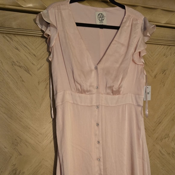 Sage Collective Ruffled Sleeve V-Neck Formal Dress. Size 14. Soft Pink - Picture 11 of 15